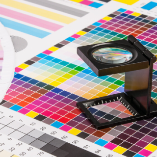 为什么屏幕看着鲜艳，打印出来却发暗？