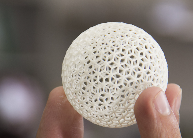 一个 10cm 的模型大概要多少钱？